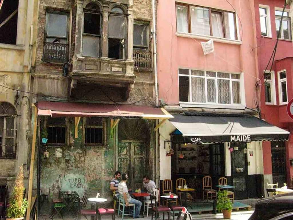 maide-cafe-istanbul